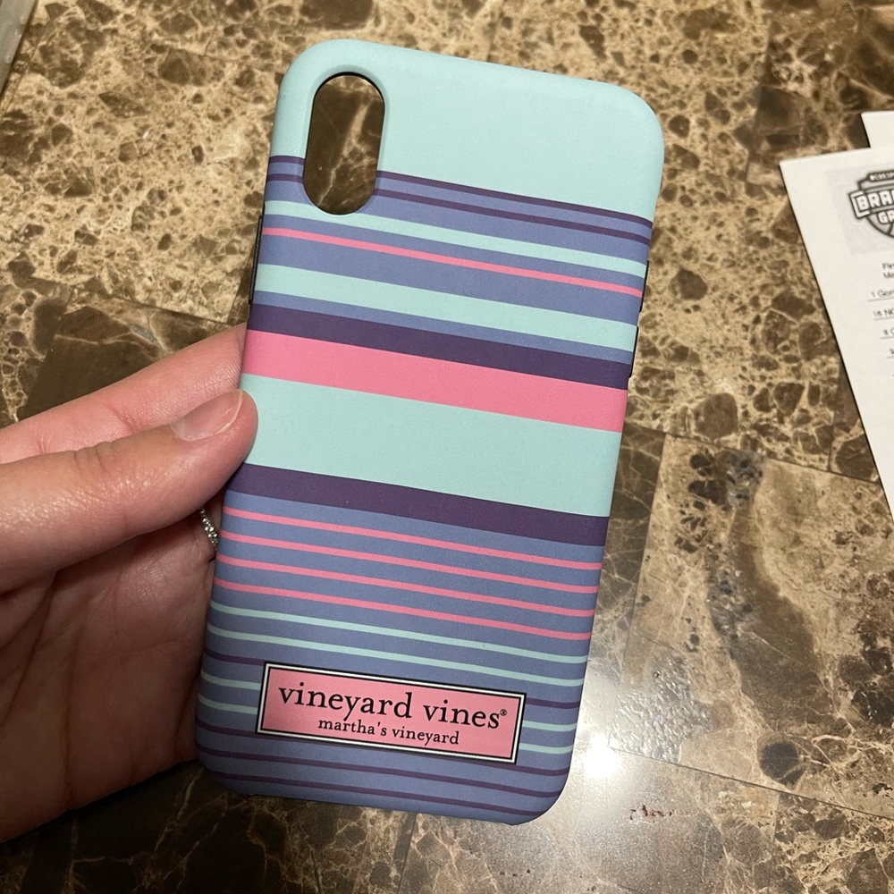 Vineyard Vines - IPhone XR case
